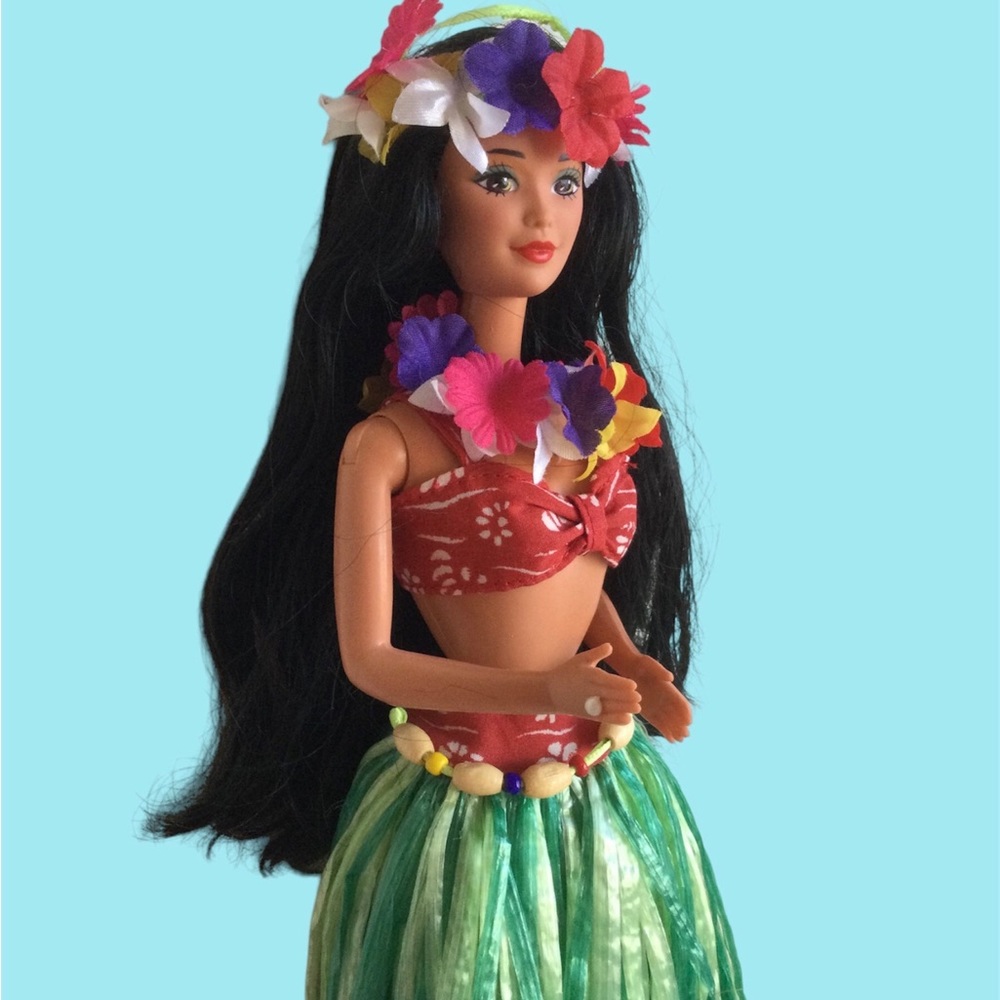 Mattel Polynesian Barbie Vtg 1994